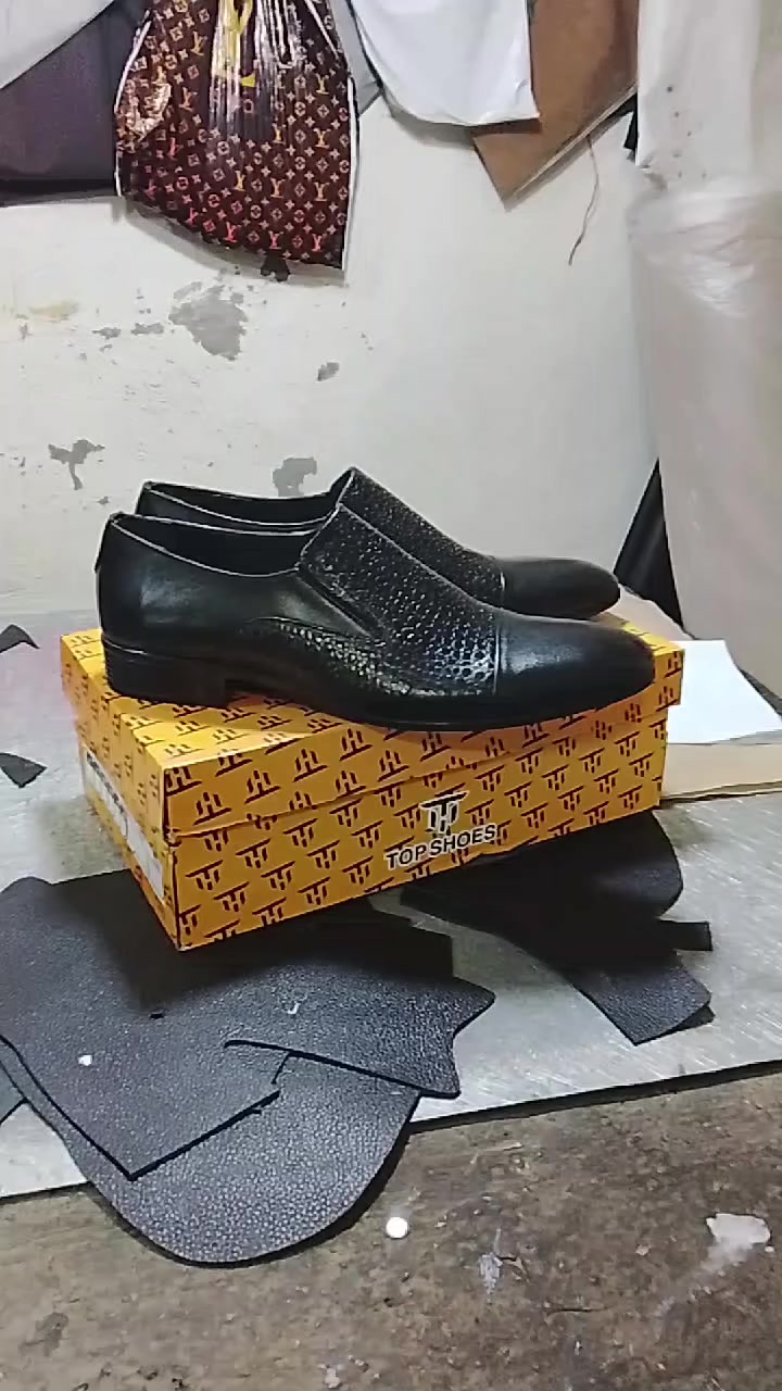 ‏@معمل دريد انتاج الاحذية والجلو:@معمل دريد انتاج الاحذية والجلو:@معمل دريد انتاج الاحذية والجلو:معمل دريد انتاج الاحذية جلود طبيعية
متابعينة الاعزاء تحية طيبة
موديلات عصرية تلائم جميع الاذواق
تفصال حسب الطلب جميع الانواع جميع الالوان
يوجد لدينا تفصال خاص لذوي الاحتياجات الخاصه
تفصال بصطال وبوت عسكري ونعل جلد حسب الطلب
جميع الموديلات المعروضة جلد طبي عنوان بغداد ساحه الوثبه خلف مطعم العمار
اتصال
معمل دريد ايطالي انتاج الاحذية جلود طبيعية @ اتصال والستفسار واتساب***********
