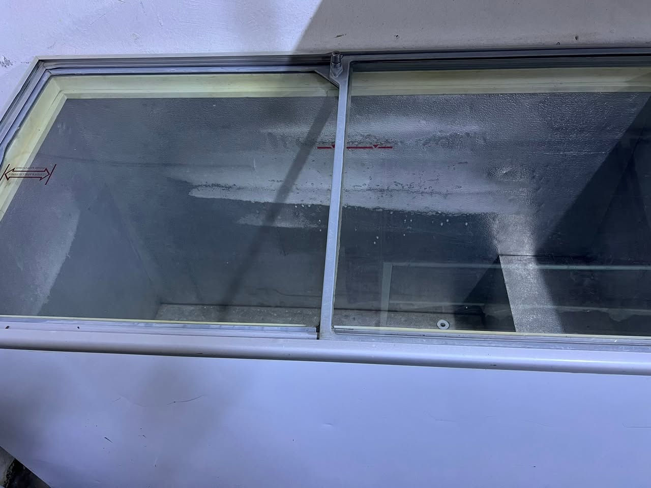 مجمده بطحيه زجاج فول تبريد
للبيع جديده كلش السعر٢٢٥وبيه مجال


**إذا كنت صاحب هذا الإعلان وتريد حذفه لأي سبب، رجاءا أرسل رسالة إلى الدعم الفني**