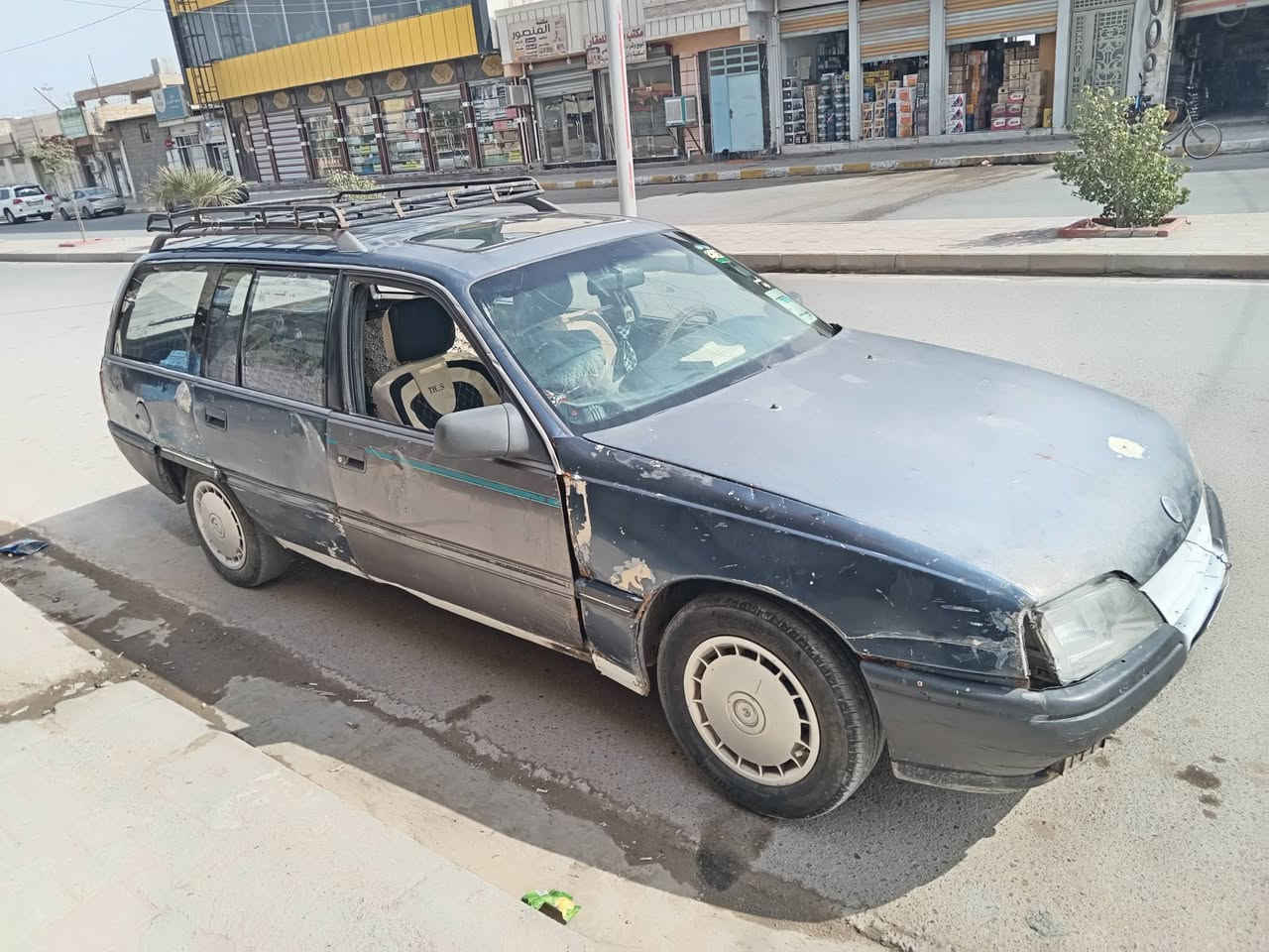 سلام عليكم اوبل ستيشن للبيع جوه موديل سياره جهازه ماناقصه شي.
سعره16 ورقه
شعندك. سياره مناسبه مراوس عادي


**إذا كنت صاحب هذا الإعلان وتريد حذفه لأي سبب، رجاءا أرسل رسالة إلى الدعم الفني**