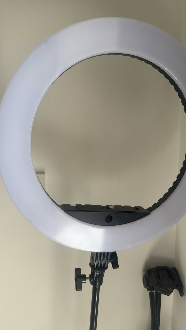 ستاند كاميرا ورنك لايت حجم الكبير وياه ستاند
بسعر 135الف ويا التوصيل


**إذا كنت صاحب هذا الإعلان وتريد حذفه لأي سبب، رجاءا أرسل رسالة إلى الدعم الفني**