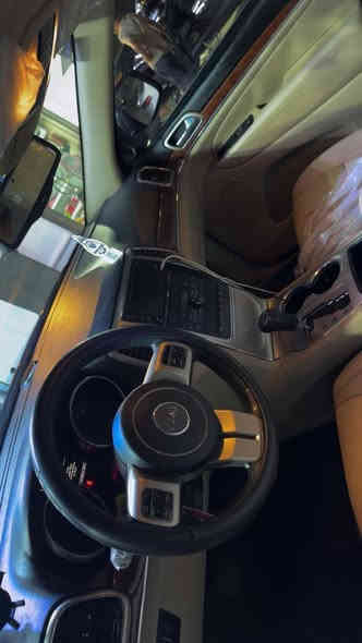 جيب 2011 لمتدد  فول مواصفات 

السياره محرك 3600 وارد امريكي 

تو ويل مو فور ويل !!

ايرباكات سليمه !

مقاعد جلد 

بصمه 

سلايد روف

لايت زنون 

كشافات زنون

هيتر بالمري

كشنات كهرباء

تبريد قطعتين 

كامره خلفيه

تدفئه  مقاعد

حساسات خلفيه 

اشاير بالمري

مانع انزلاق

مثبت سرعه

8 سماعات مع دمام خلفي

مري كهرباء 

اضافات*

مروحه مبرمجه على الجهاز حماوه ماكو

السرعه مفتوحه ٢٤٠ 

فتحه فيت بم ميحتاج تنزل تانكي

صدر جديد تقبل شهر فاتح امامي خلفي الله شاهد وتفحصها

دهن جديد تاخذ وصل ضمان

 
وباقي المواصفات اللمتدد المعروفه وليس مواصفات عاديه

السنويه بأسمي تحويل ثاني يوم رقم بغداد جديد انكليزي

حادثها  السونار مرفق بالمنشور بيها جيك انجن مشتغل بدون اي مشكله

 

السعر 167$ وبي مجال بسيط للشراي  
او
 مراوس بسياره حسب الاتفاق مع فرق السعر 

اي استفسار رساله واتس اب ***********

 
 ‏ بغداد
