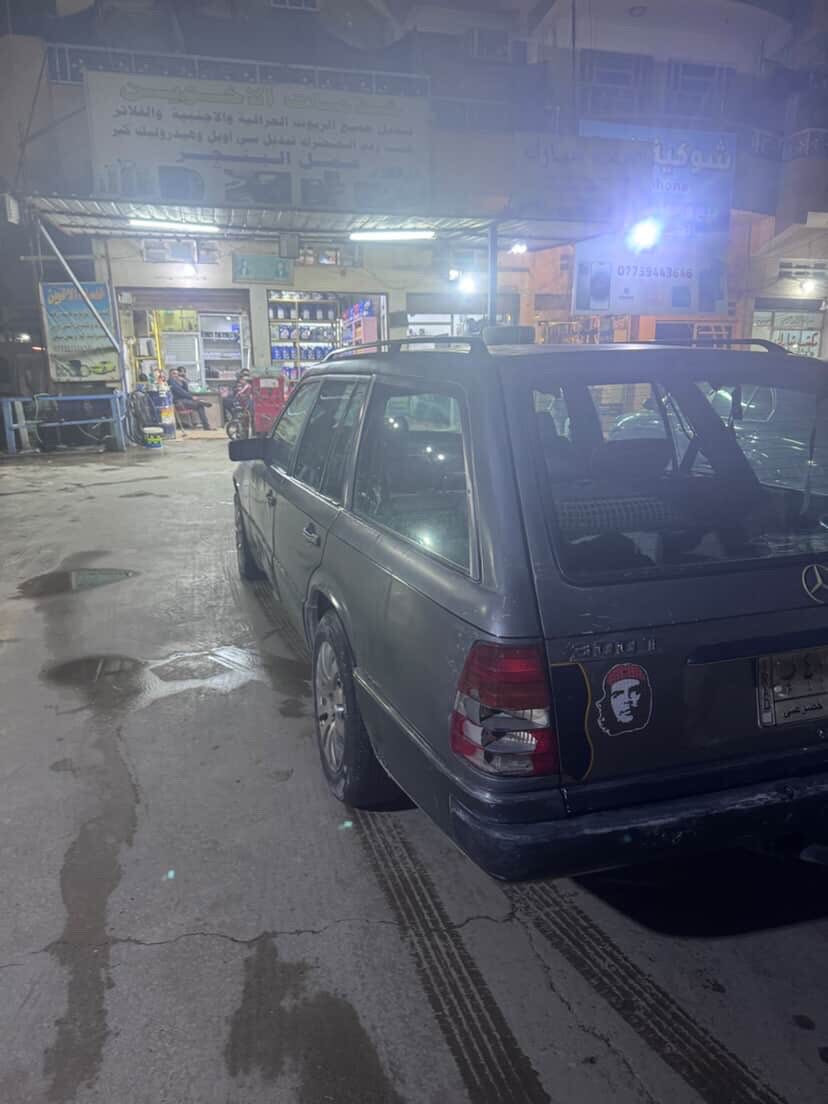 مارسيدس ستيشن مديل 92 السياره كير ومحرك بطه جديدات وراديتر جديد وكاردن سياره نضيفه ومشيه خير من الله رقمها انبار وتحويل ثاني يوم سياره مثل مشوفون كبالكم حلوه ومزود عليها بلك وشوته مفوله  بس ابيعها لان اريد اسدد الديون سعره 26وبيها مجال مكاني بعدد البلديات تواصل على الخاص


**إذا كنت صاحب هذا الإعلان وتريد حذفه لأي سبب، رجاءا أرسل رسالة إلى الدعم الفني**