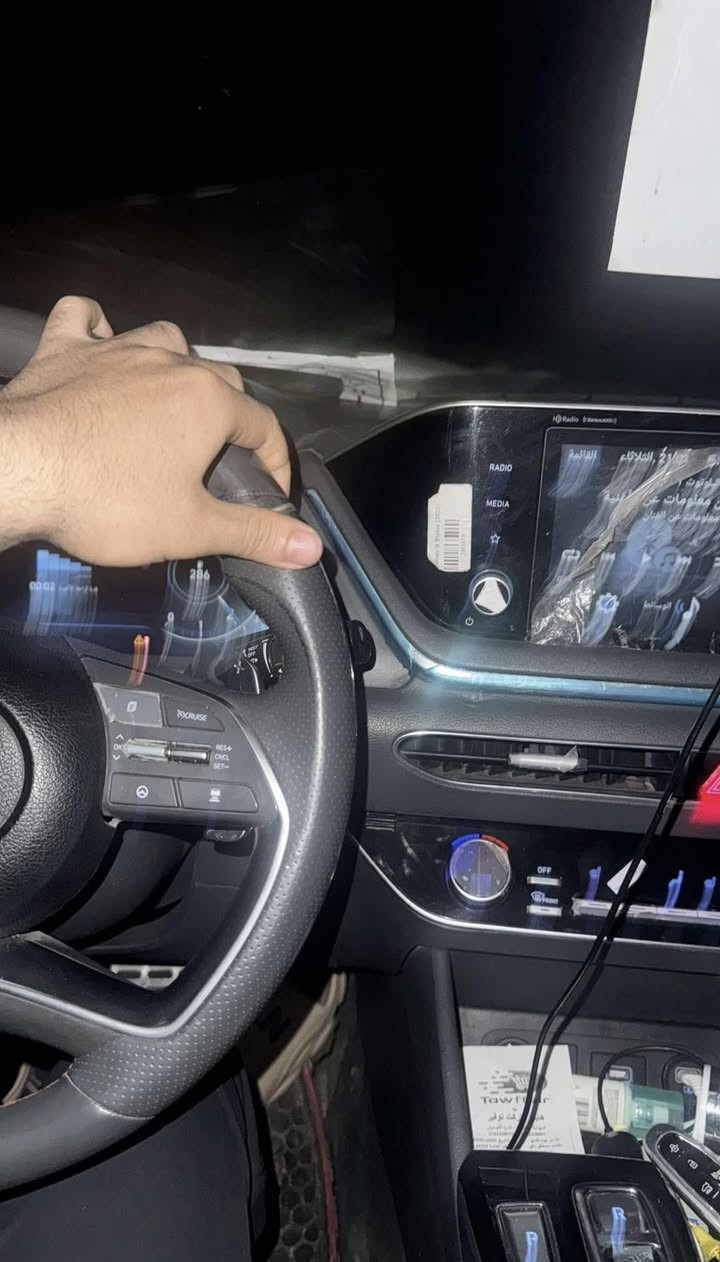 سوناتا
Pالسعر ١٣٨ مناسب جداً ومجال بسيط جدآ 
حادثها امريكا ٣ قطع

‏‎ - ‎بصمة - ‏ 

‏‎نضام سستم سماعات BOSS 12 سماعة 

‏‎شاشة وتحكم بجميع اعدادات السياره

‏‎‏‎تشغيل عن بعد 

‏‎هاند بريك كهربائي - ‏‎نظام السياقة الاليه

‏‎كير شفتات بالستيرن‎

‏‎رادار جانبي نظام النقطة العمياء  

‏‎‏‎عداد الاكتروني شاشة ديجيتال 

‏‎‏‎كاميرا خلفية دوارة مع الستيرن 

‏‎‏‎نظام مانع انزلاق ABS - ‏‎تدفئة كشنات ‎

‏‎كير لمس ( 8 سرعات ) 

‏‎‏‎لايت امامي زنون +  بكلايت ليد ‎- ‏‎‏‎تبريد لمس 

‏‎مقعد السائق كهرباء‎

‏‎كشنات جلد + كنتارة 

‏‎تبريد قطعتين + امامي وخلفي ‎- ‏‎تحديد كروز سرعة 

‏‎توقف ذاتي  مانع تصادم auto stop

‏‎رادار خلفي + ‏‎رادار ة

‏‎نظام الامن عند نزول من السيارة تنبهك في حالة وجود سيارة قادمة من جهة اليمين او اليسار   ‎

‏‎نظام تحديد المسار  

‏‎اوتو هولد مساعد الازدحام ونزول المنحدرات 

‏‎‏‎اربع انظمه قياده

‏‎شحن لاسلكي + منفذ شحن usp خلفي

‏‎صندوق ذكي يفتح عند الاقتراب 

‏‎ويل كب حجم 18
رقم سياره بغداد بسمي هزه جديد مداور ثاني يوم 
رقم الهاتف ***********
