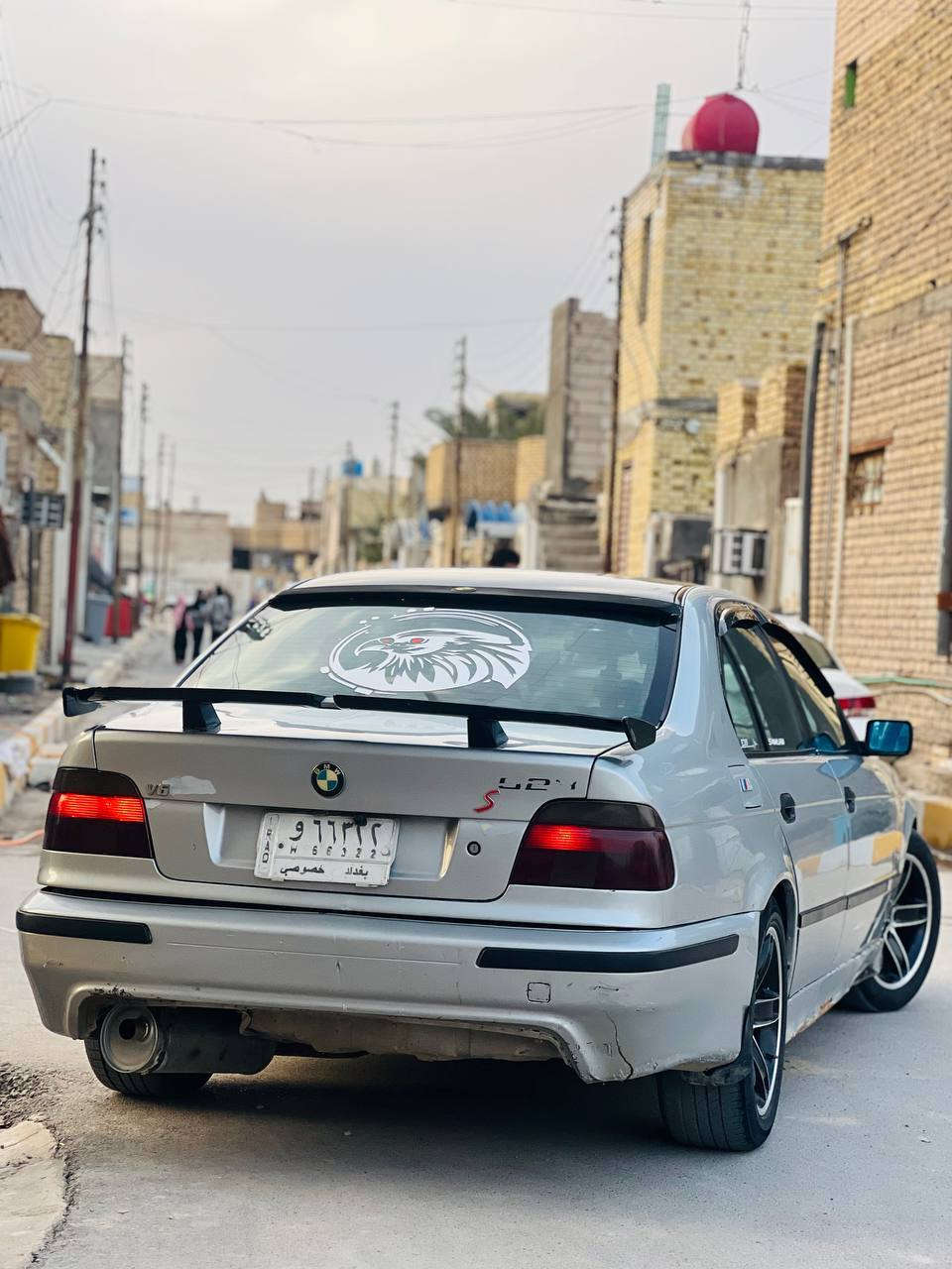 بي ام صقر 528 اصل موديل 97
رقم بغداد جاهزه على الاخير تخم تاير باتري حداديه محرك كير 
جام كهرباء كشنات كهرباء تبريد ثلج ويل ام سبايدر خلفي 
لايت ابو سوار شاشه كير اوتو 
مكان السياره ناصريه مركز السعر 58 بيه مجال قليل 
***********
