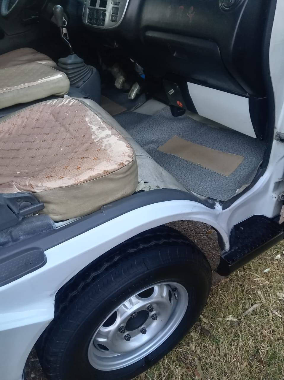 نيسان 2011 للبيع رقم بغداد بيه صبغ بلطويله بلاخير والباقي مكفول مكينه وكير واكل وتخم تاير ودوشمه وتبريد كله مكفول 
مكان السياره بغداد الرضوانيه السريع الدولي 
للاستفسار الاتصال على ***********///***********

السعر 138 وبيه مجال
