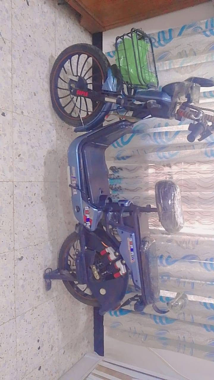 السلام عليكم باسكل شحن موديل 2024
جديد كلشي شغال نقصه بطاريات فقط والباقي 
جديد لايت  LED  السعر (150) قفل وماكو هيج سعر 
للاستفسار الاتصال على الرقم *********** وبي واتساب
