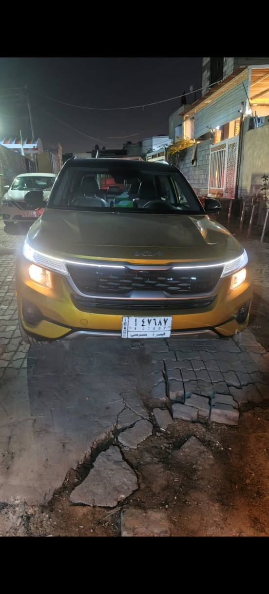 السلام عليكم كيا سليتوز موديل 22 رقم بصره بسمي حره تحويل ثاني يوم  تقرير غرق كفاله بالعراق بيه صبغ بالتكمه خلفيه ماشيه 35  الف محرك 2000 دوش جاهزه السعر 145 وبيه مجال ***********
