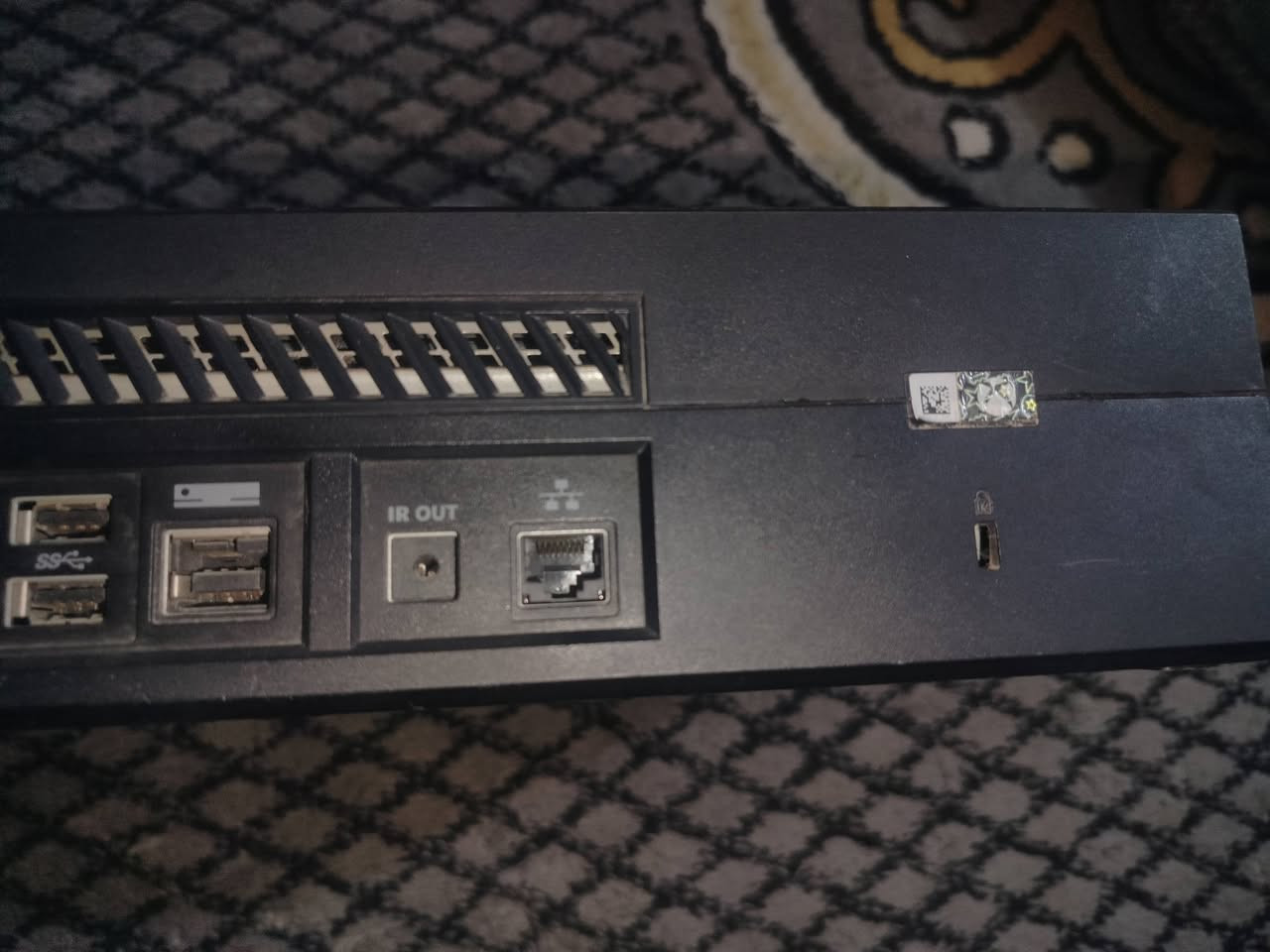 يالله , اكس بوكس ون فات ذاكرة 500 لوك ستيكر ممفتوح ويا ثلاث جويستكات ثنين يشتغلن ووحدة تشتغل وتطفر ماعرف شنو خللها بي العاب مملوكة هواي مثل ،gta5 , FIFA 24 , redd 2 ,wathc dogs, the walking dead, call of duty ww2 ,call of duty mw, اساسن كريد فالهلا ،وبعد كم لعبة وذني الالعاب الي منزلهن بس كيم باس خلصان جهاز مرتب كلش ملحقات كاملة المحولة وكيبل HDMI سعر 110 توصيل موجود  واتساب *********** مكاني فلوجة
