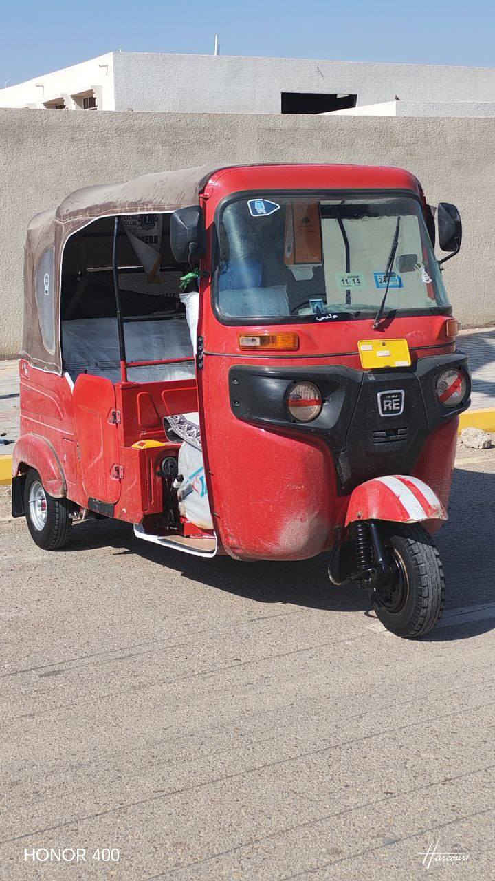 تكتك موديل 2022كفاله رقم لوحات طالعه مداور ثاني يوم سعر خاص *********** واسط قضاء الحي
