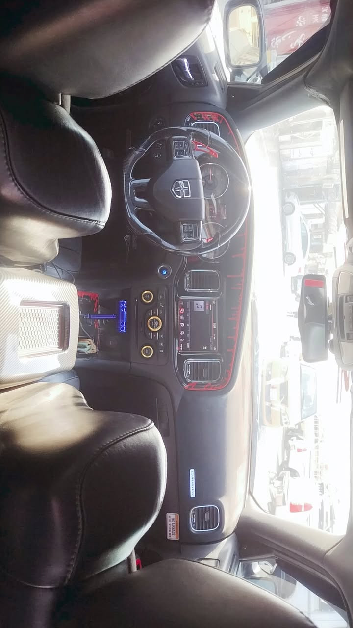 سلام عليكم شباب جارجر 2012ارتي ماكس رقم أربيل باسمي  فول مواصفات شنو البالك بيهه   السياره حادثهه بنيد ونص الجاملغ مصبوغ والثاني مقسم من البراغي وبيهه الهلال جهه اليمنه معمر والثاني عله كد شبر بيهه صبغ وسونارهه موجود  السياره خير من الله ومصروف عليهه هواي
المواصفات فول للأخير
رادار جانبي
فتحه
تدفئه بل كشنات الاماميه والخلفيه
ستيرن كهرباء كلاصات تدفئه وتبريد
خزن ميموري 

الإضافات
دركه كاربون فايبر
جكات كات باك s2
اكسل قفل srt
شوته مفتوحه
هدرز srt
بلكات ولف حماوه ريسنك
برمجه سيفتي
منضومه بك فاير سيفتي 
اويل كاج كان 
كشنات سكات باك كنتاره علامه النحله
داخل كاربون فايبر
سقف روز متغير 
مازدات لد متحرك ع التلفون
كت كامل srt
كزوز بوابات ع الريمونت
بنيد srt فتحه وحده فافون
ويل نجمه خسفه القويه
السعر؛ (158)وبيهه شويه مجال 
للاستفسار الاتصال
***********
