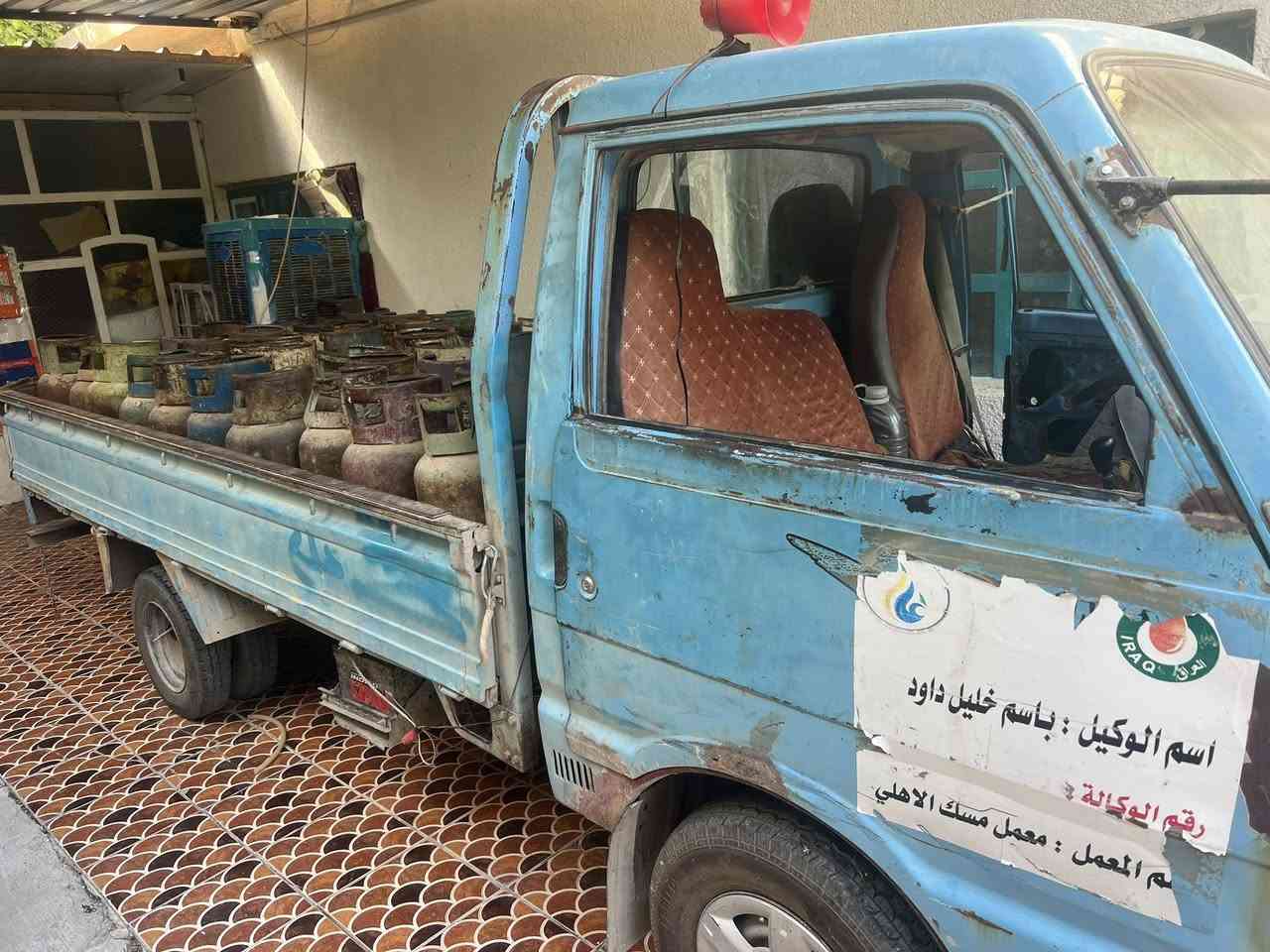 السلام عليكم اخواني كيا بنكو موديل 1996 للبيع نضيفه والمحرك شغال ع اخر حبايه لا تبخير ولا تنقيص دهن ولا مي  المكان ديالى جديده الشط السعر خاص او الاتصال ع الرقم ***********
