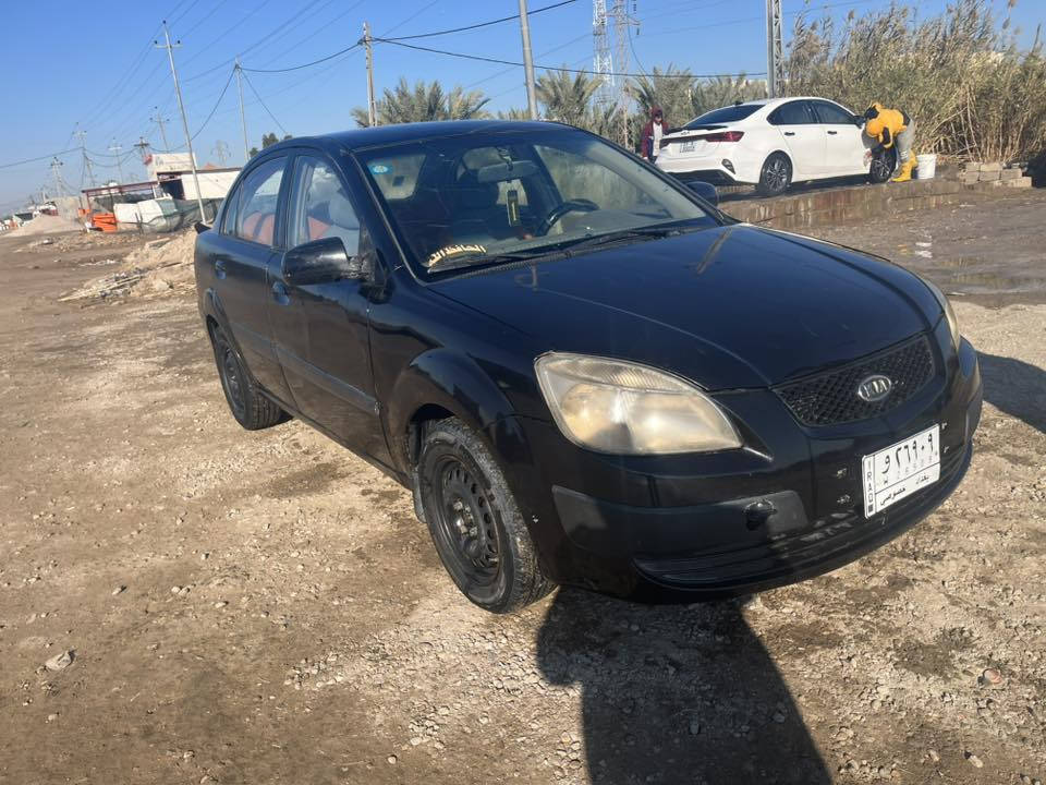 السلام عليكم كيا ريو 2006 للبيع مكينه كير خير من الله بيها صفحه صبغ صدر نص ونص سعر 58 وبيها مجال مكان واسط صويرة للاستفسار ***********
