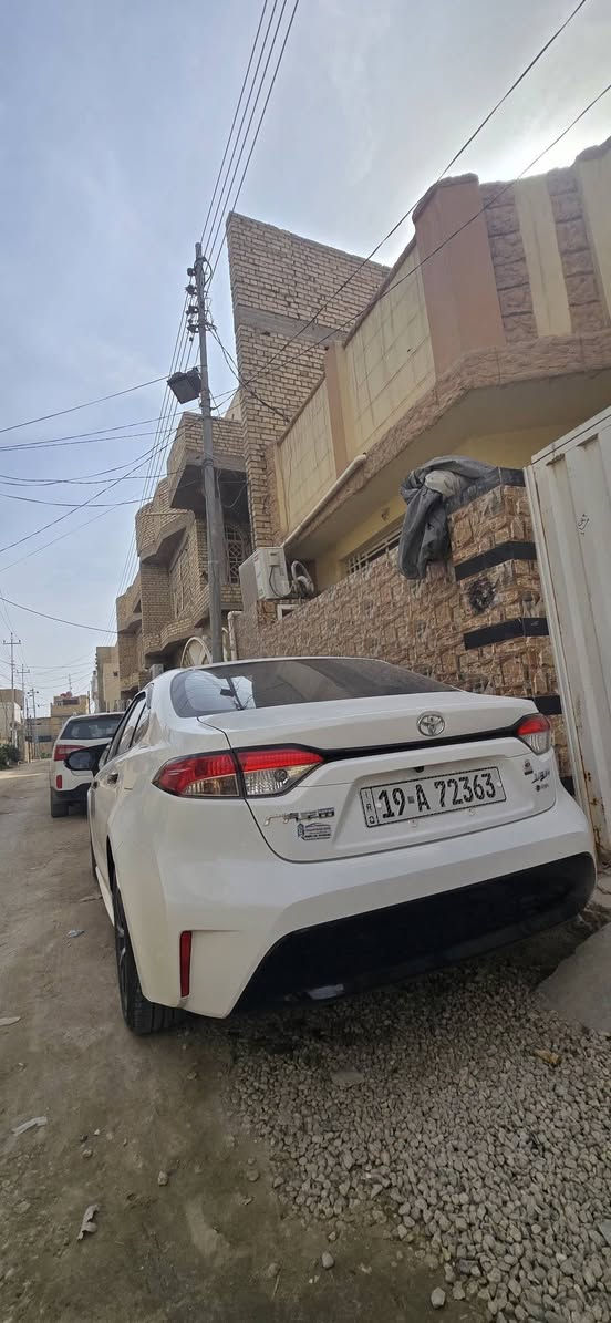 سلام عليكم كورلا موديل 2025 رقم كربلاء بأسمي ماشية 15 الف السعر 158وبيهه مجال ***********
