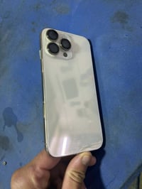 السلام وعليكم iphone 16 pro max 256 بطارية 90 الجهاز نضيف حيل ع ايدي ش...
