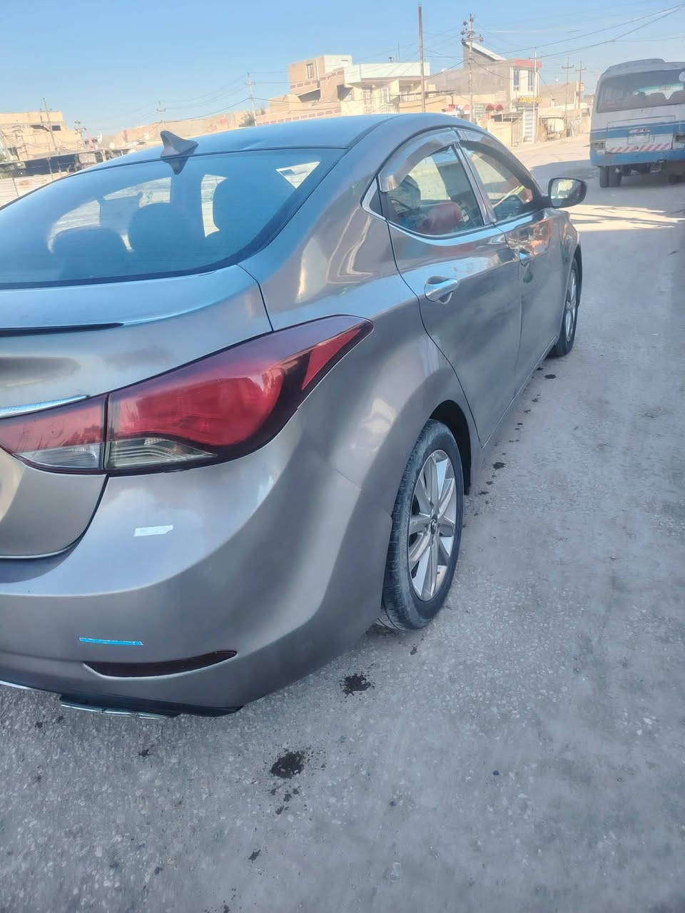 السلام عليكم هونداي النترا ٢٠١٥امريكي حادث هلال الخلفي ليبل واحد كلها بيها صبغ ٤ قطع بدون دواخل رقم كربلاء جديد بأسمي كير مكينه حداديه جدد السعر ٩٨بيها مجال ***********
***********
