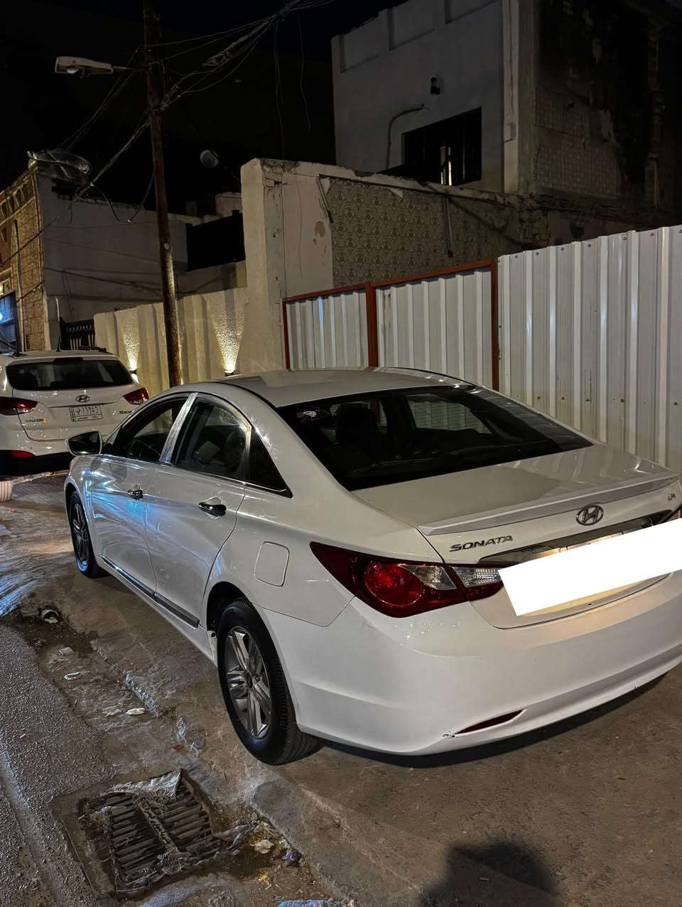 سوناته 2014 اصل ادوات ادوات وارد كوري سياراه جديده كامله من كلشي حداديه تبريد واتدفئه كامله  تخم تايرات سياراه غاز فقط اصل غاز سعرها 48ورقه رقم ***********
