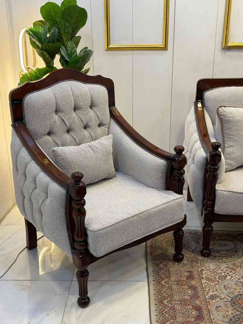 افخم الاطخم التركيه  🇹🇷🇹🇷  المستورده 
ملاحظه 
 حفر زان يدوي فخم جداً😍 )
خشب تركي زان اصلي 🪵 
قماش درجة اولى ارقى انواع الاقمشه ✨✨
10مقاعد (قنفتين+4كراسي)
مع  طبله كبيره وطبلتين مربعات  ..
للحجز والاستفسار مراسلة الصفحه او الرقم 📞📞
***********
العنوان
ديالى الخالص ناحية هبهب 
يوجد لدينا خدمة توصيل كافة محافظات العراق
