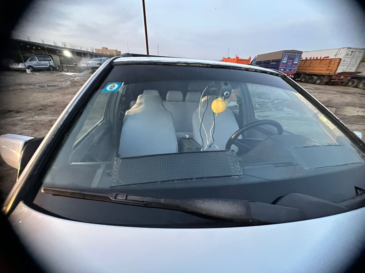 السلام عليكم 
كل عام وأنت بألف خير 🌹

السيارة للبيع: مرسيدس ستيشن، محرك VVT، سيارة كفالة، من تعمير، من  ضربة، من صبغ، جاهزة من كل النواحي. كير ومحرك وحدادية تخم تاير، كلا جديد سيارة مال جناي، شاشة كبيرة، منظومة زنون، داخل جديد، تبريد ثلج ❄️، قواعد دبلات، كفالة من الخياس ومن كل شيء. السيارة جديدة جدًا، جاهزة، سنوية باسمي،وكاله مداور حاضر تنتهي في 2035. السعر: 75، وبها مجال للطيبين. الرجاء المعذرة لعدم الرد على الخاص  اتصل اني خادم ،الرقم: ***********.
