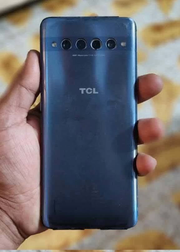 السلام عليكم
موبايل TCL 
ذاكره 256 
بطاريه 5000 
شاصيه مكسور 
شاشه منحنيه 
سعره 120 وبي مجال 
***********
