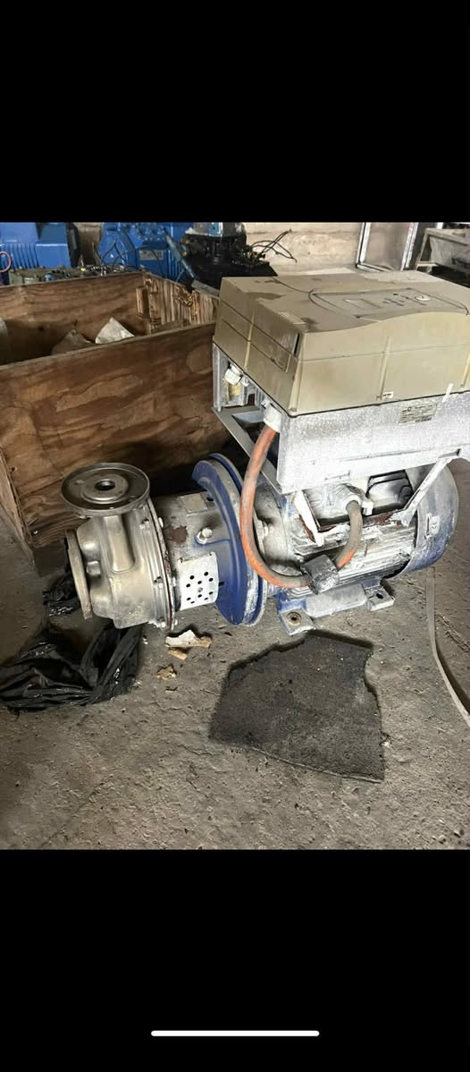 السلام عليكم كما واضح من الصور هاي المواطير وبأسعار مناسبه وبضاعه اوربيه كله ألماني شنو اليعجبكم موجود نفضل المواطير الزغار كلهم شلعه نبيعم كله شرط الفحص والشغل ربي يرزق الجميع *********** مكاني السماوه ام العصافير
