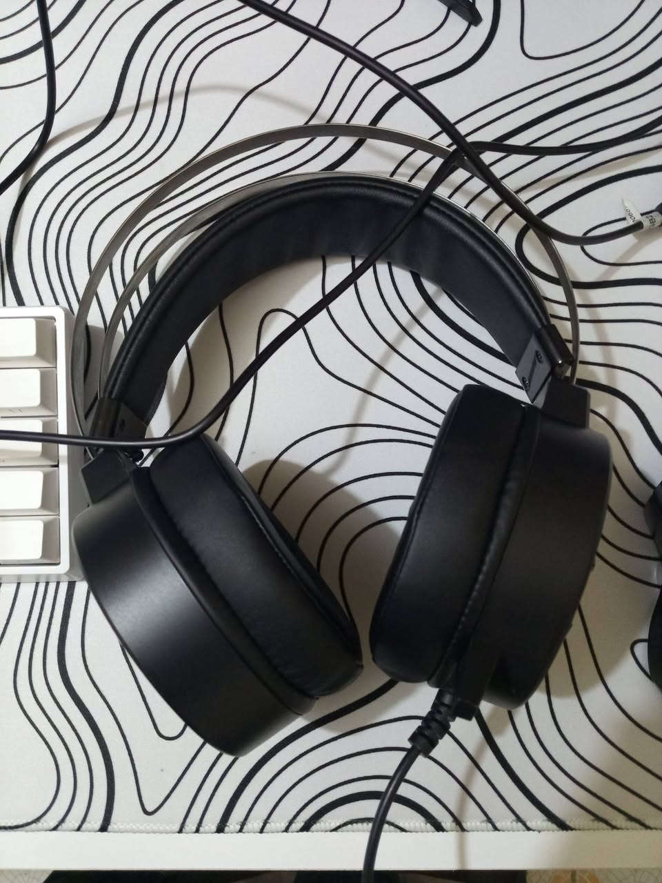 السلام عليكم غراض حاسبه أخذتهم ب150 ابيعهن ب85 والتوصيل مجاني مصارلهن اسبوعين ابيعهن شلع لأن حولت بلي وبعد ما يفيدني اي خلل مابيهن
مابيع قطعه كلهن شلع ب85 الف 
كيبورد مغناطيسي ابيض حجم 60 اخذته ب45 
ماوس لاسلكي گيمنگ ريد دراغون اخذته ب25 
ماوس باد ابيض حجم 40*90 جديد اخذته ب20
سماعة ريد دراغون مايك و ار جي بي اخذتها ب 30 
جوستك اكس بوكس 360 واير اخذتها ب15 
معجون حراري مستعمل مره وحده بس اخذته ب15
القطع اي خلل مابيهن وكلهن نضيفات واستعمال قليل سبب البيع حولت بلي وبعد ما يفيدني مابيع قطعه كلهن شلع يتوفر توصيل لكل المحافظات


**إذا كنت صاحب هذا الإعلان وتريد حذفه لأي سبب، رجاءا أرسل رسالة إلى الدعم الفني**