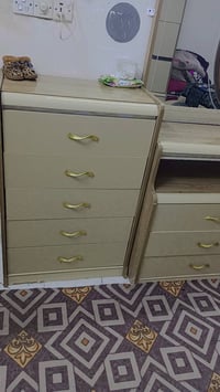 غرفة نوم • للبيع • مستعجل