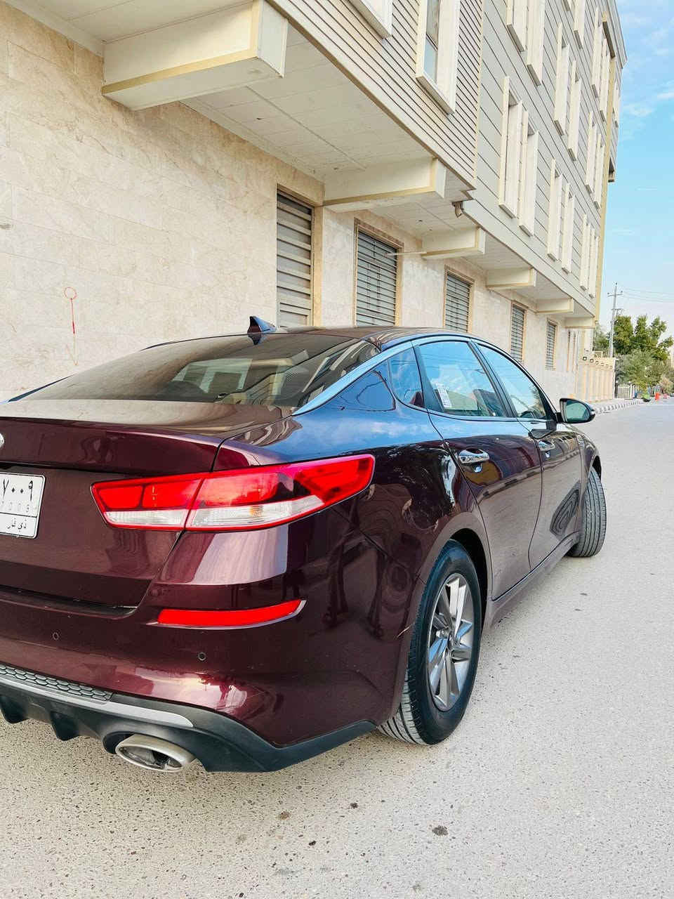 السلام عليكم ورحمة الله وبركاته.                                كيا اوبتيما 2019 رقم ذي قار 
وارد امريكي حادث فقط بنيد ومقدم جاملغ  باقي كفاله عام صبغ تبديل بارد سياره جديده استخدام شخصي  سياره احله من صوره سبيره مانزل بوضع شركه بعده  ماشيه  90 الف الف مكينه 2400  مامفتوح  موصفات حلوه نص فول السعر 132 وبيه مجال الشراي 
مكاني ناصريه مركز                                                   اللاًستفسار اتصل.   ***********
