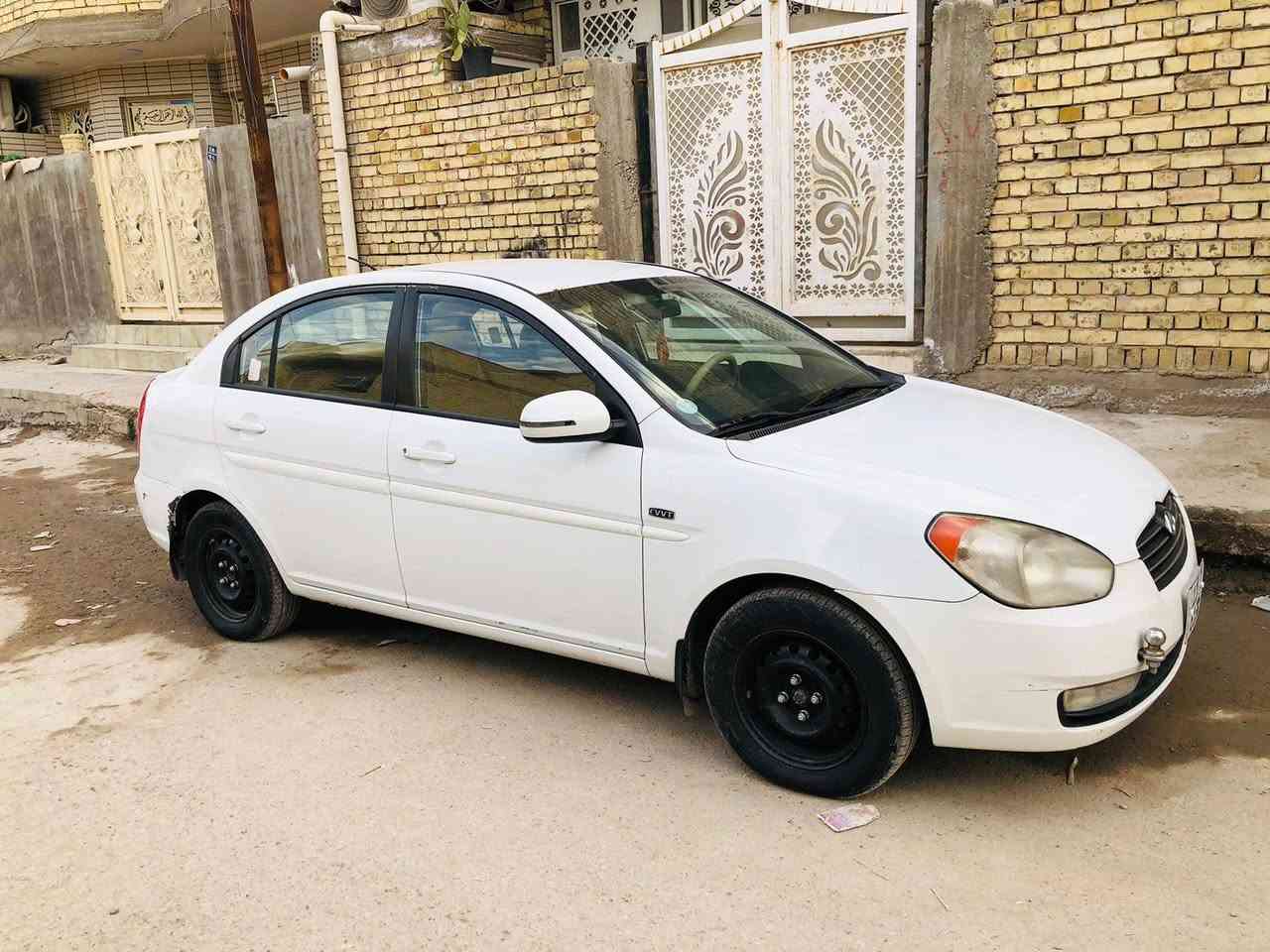 سلام عليكم 
اكسنت موديل 2011 للبيع مكينة 1600 وارد خليجي السيارة كفالة عامة عدة الدعاميات بيها بس بارد بل باب 
الإستفسار ***********
