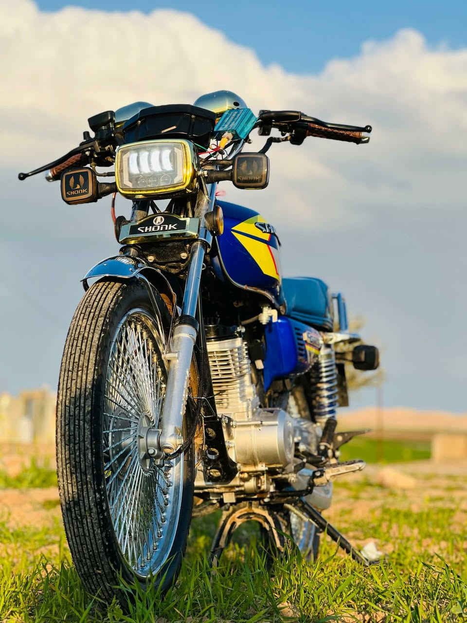 سلام عليكم ماطور سولنك موديل 2025 كلشي شرط السعر 650 وبي مجال ***********
