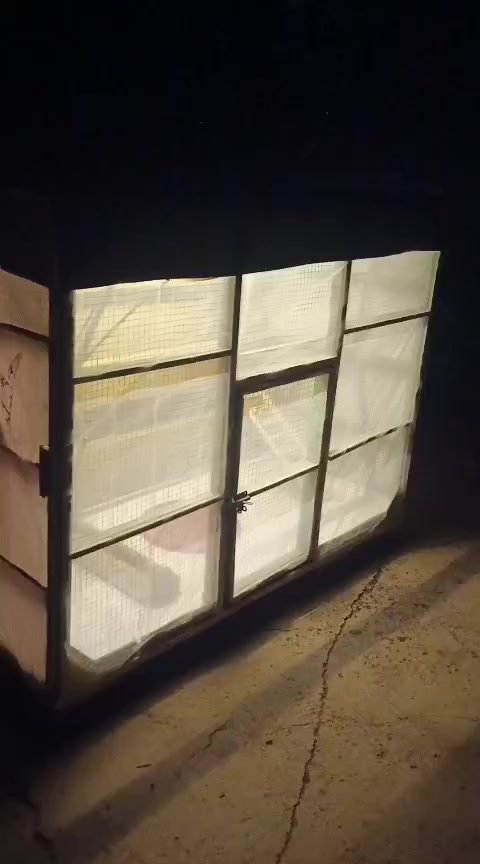 للبيع سعر 65
*********** بي واتساب 
مكان الشيحه قرب مستوصف الصحي عكركوف
