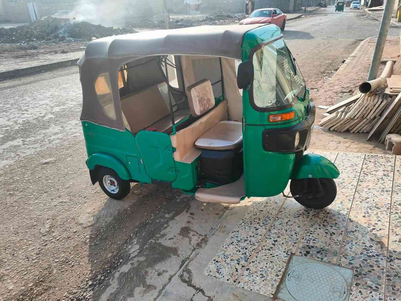 سلام عليكم تكتك البيع ٢٢ مكاني العماره محتاج حتى اقصاد ابيع 
سعر ٦وبيه مجال حك جيه ***********
