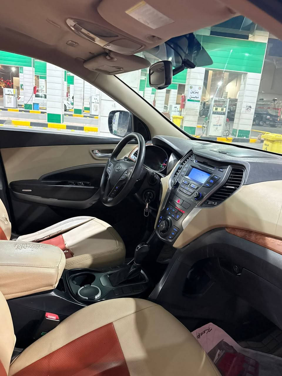 رمضان كريم 
سنتافي 2014 خليجيه جديده بمعنى الكلمه ومكفوله حتى من بارد - مري شفط ترحيب -كشافات -abs-٧ راكب - مكينه ٤ سلندر كفاله —سياره كارتون بيها قطعه وحده رش ومامبدله-
جديده حيل وبيع سريع 140 ورقه وبيها مجال مكاني النجف ورقمي ***********
