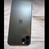 آيفون ١١ برو ماكس • بطارية ٧٥ • كارتونه