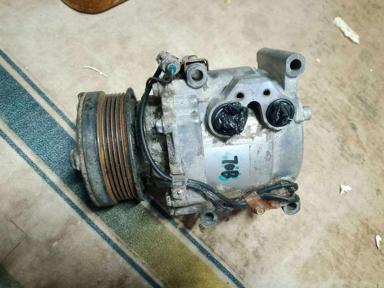 اغراض ليفان للبيع 620
***********
