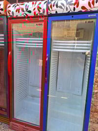 عارضات عمودي ايگور تركي اصلي حجم 22قدم تبريد ثلج ونظافة شراي يتصل عنوا...