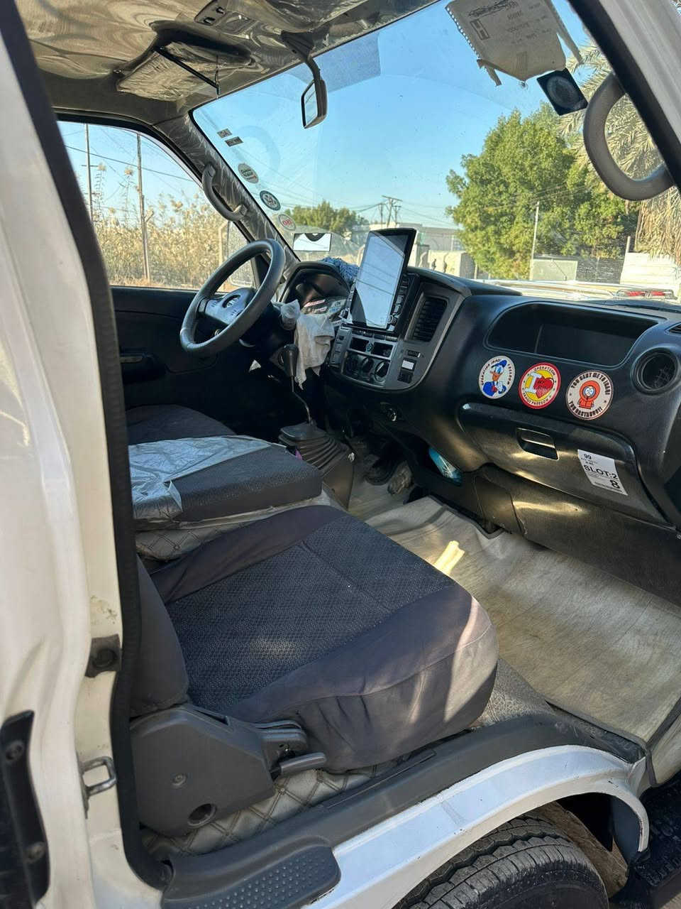 السلام عليكم
للبيع نيسان اروفان 2009 جاهزه من كشي مكينه كير اكسل كفاله تخم تاير صدر جديد داخلها بلاد وشوف العين جديد بمعنه الكلمه تبريد ثلج بصيف ملضومه على يدي مسويها خارج سياره ابيعلك صبغ من شريط وجه بدون معجون بسمي ومصفره سعر 130 بيها مجال كلش بسيط***********
