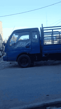 سلام عليكم سيارة فنتيرة موديل 1999رقم نكليزي بغداد المكان معامل الباويه سعر ٦٠ وبيه مجال رقم ***********
