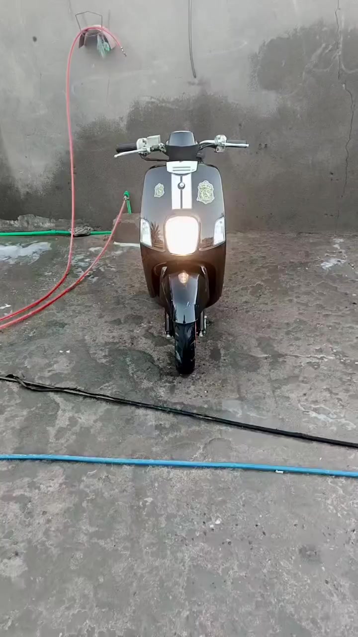 السلام عليكم دراجه للبيع ماكس البوليسي السعر مليون وبيه مجال البصره ابو الخصيب حمدان جامع الشهيد طه*********** دراجه قدامك جيب مصلحك وياك الدراجه الشرط الفحص
