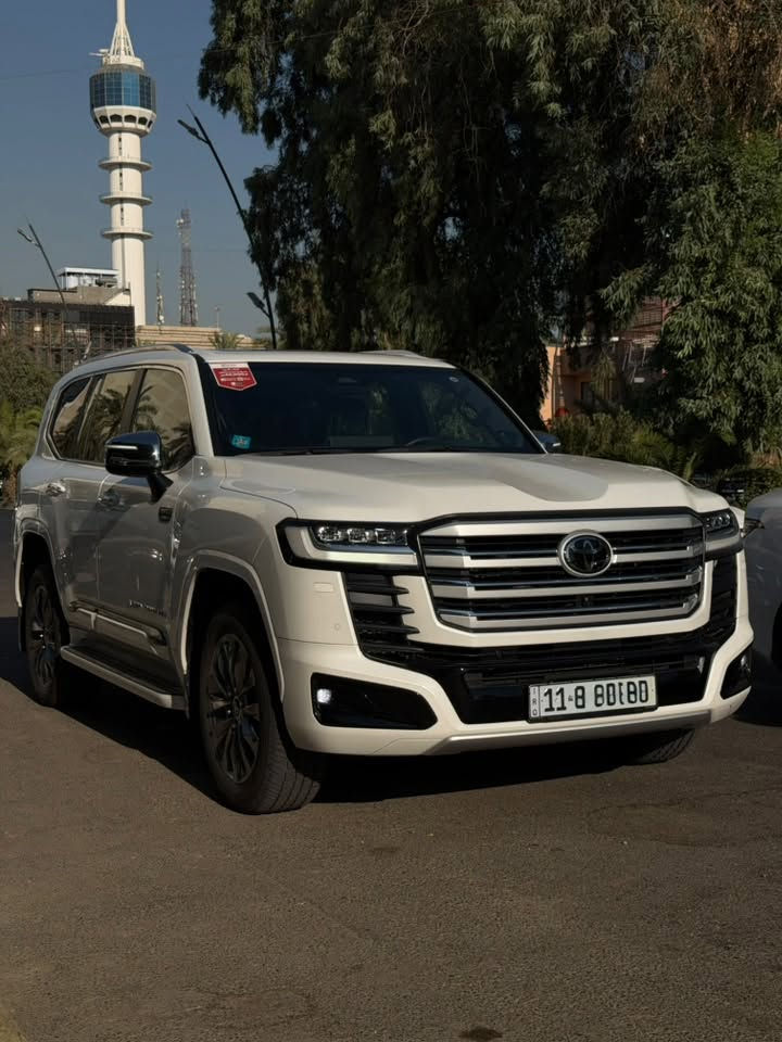 لاندكروزر  VXR هايبرد 2025 بغداد مغلفة ppf

* رقم بغداد 
وكالة ساس تويوتا العراق

* ⁠الفئة: VXR توين تيربو ابيض هايبرد 

* عرض على الزجاج (داتا شو)

* ⁠ابواب شفط ستيرن كهرباء

* ⁠صاج انارة داخلية 

* ⁠ماوس تحكم وضعيات القيادة (مود قيادة)

* 4 كامرات محيطية (360 درجة)اصلية

* ⁠داخل جلد (احمر واسود) داخل لكزز 

* محرك 6 سلند (3500 cc) توين تيربو

* ⁠دعاميات كت (لحاية) الجديدة 

* ⁠رادار امامي - رادار خلفي 

* ⁠رادار جانبي (نقطة عمياء) 

* ⁠تحديد مسار قيادة ذاتية 

* بصمة تشغيل بصمات ابواب عدد (5)

* ⁠سماعات تويتر (JpL) انارة داخلية 

* ⁠شاشة امامية كبيرة اصلية 

* ⁠شاشات خلفية عدد (2) 

* ⁠فتحة سقف (سلايت) 

* ⁠كرسي السايق ميموري (ذاكرة)

* ⁠الكراسي الامامية كهرباء 

* ⁠كراسي الامامية تبريد وتدفئة 

* ⁠الكراسي الخلفية تبريد تدفئة 

* ⁠كراسي (7) راكب كهرباء شاحن وايرليس

* ⁠ثلاجة وسطية جنطة كهرباء تبريد شاشة تحكم ستيرن 

* ⁠داخل صاج تشغيل عن بعد علامة لاندكروز الضوئية بالابواب

* حساس امامي خلفي لايت ثلاث عدسات 

* ⁠مري طي كهرباء مري جانبية نيكل 

* ⁠قبضات ابواب نيكب ترايش ابواب نيكل 

* عداد المسافة 12 الف كيلو

* العنوان :- بغداد 

* ⁠للاستفسار هـ(***********)
