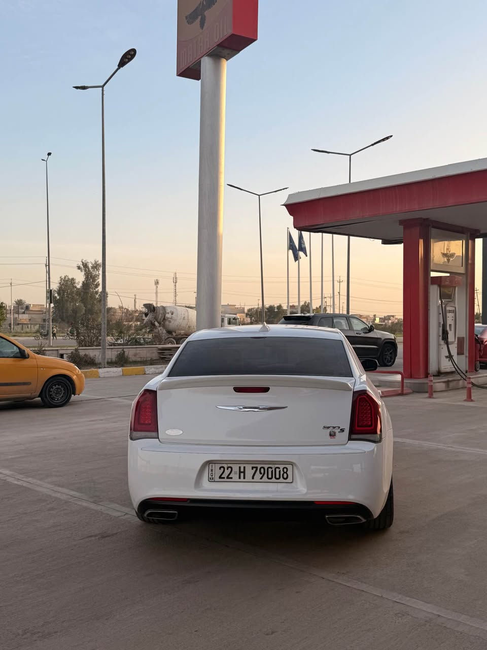 كلين تايتل / فقط بيه كارت حك شبر بل جاملغ سايق بدون ضربه بدون دواخل 
مواصفات S فول بانوراما دبل لحيه
 حداديه جديد شواصي بشرط 
 كير محرك بشرط ماشيه 112 مايل 
 سنويه بسمي ثاني يوم تحويل 
بيه كتاب تضليل مال اربيل باقيله 10 اشهر 
وباقي مواصفات 
انتو تعرفون 
*********** كركوك, العراق
