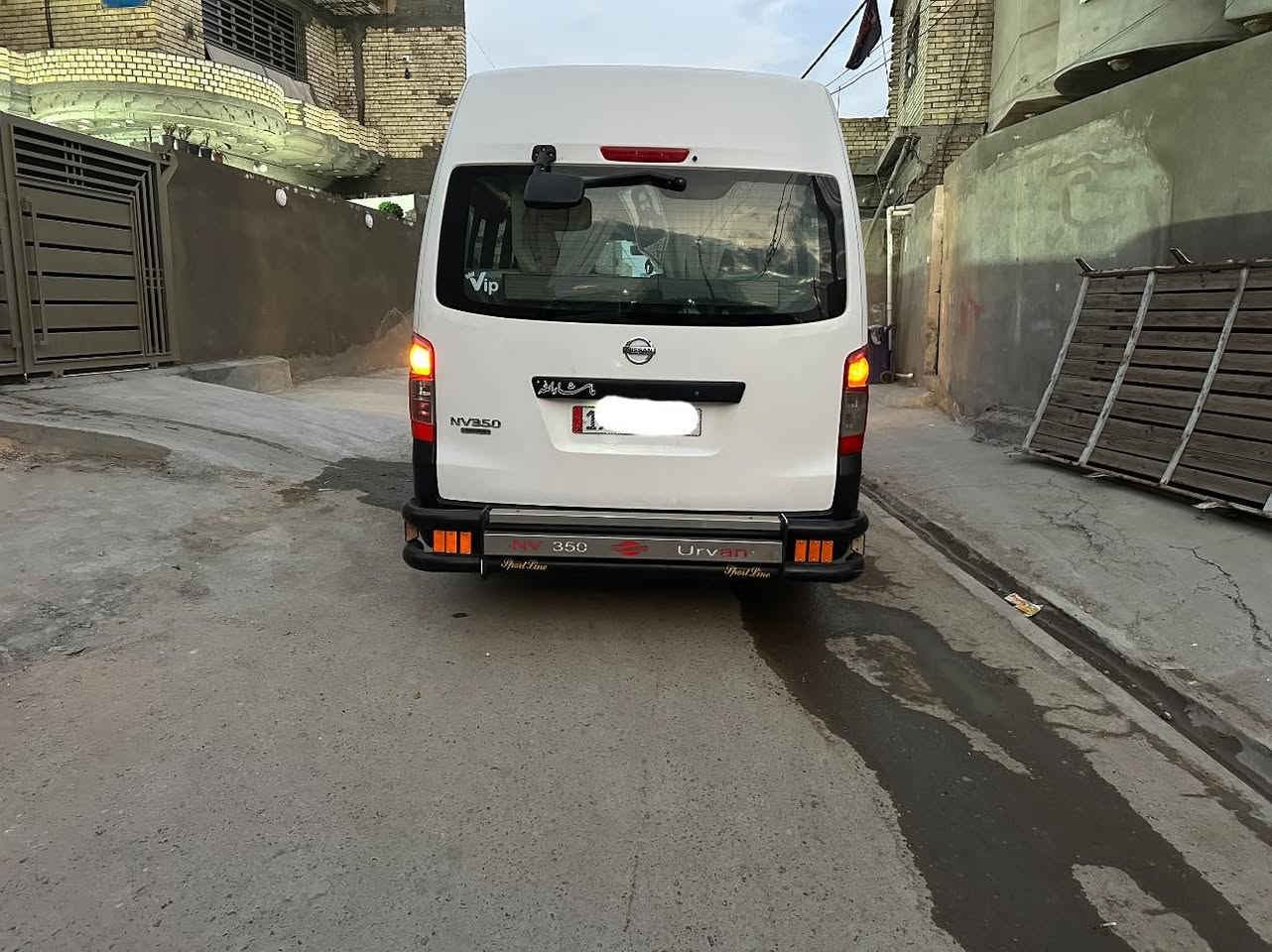 السلام عليكم نيسان أورفان 2015 سياره جديده بس بيهه هاي الطخه بسمي تبريد محور دوشمه يم الجنابي ‭0770 567 5170‬

عنوان بغداد
