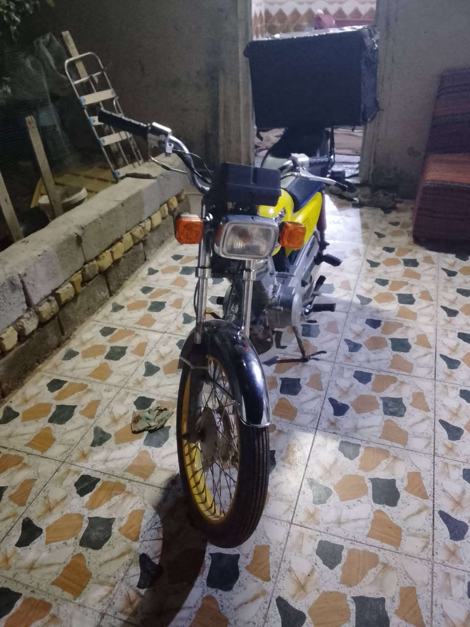سلام عليكم دراجه لبيع ادوات 2014 تعمير جديد مكاني شطره وسعر 350 وبيه مجال لشراي ***********تصل عله هذه رقم
