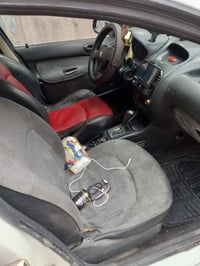 بيجو فرنسي • ٢٠٠٨ • مجال بسيط