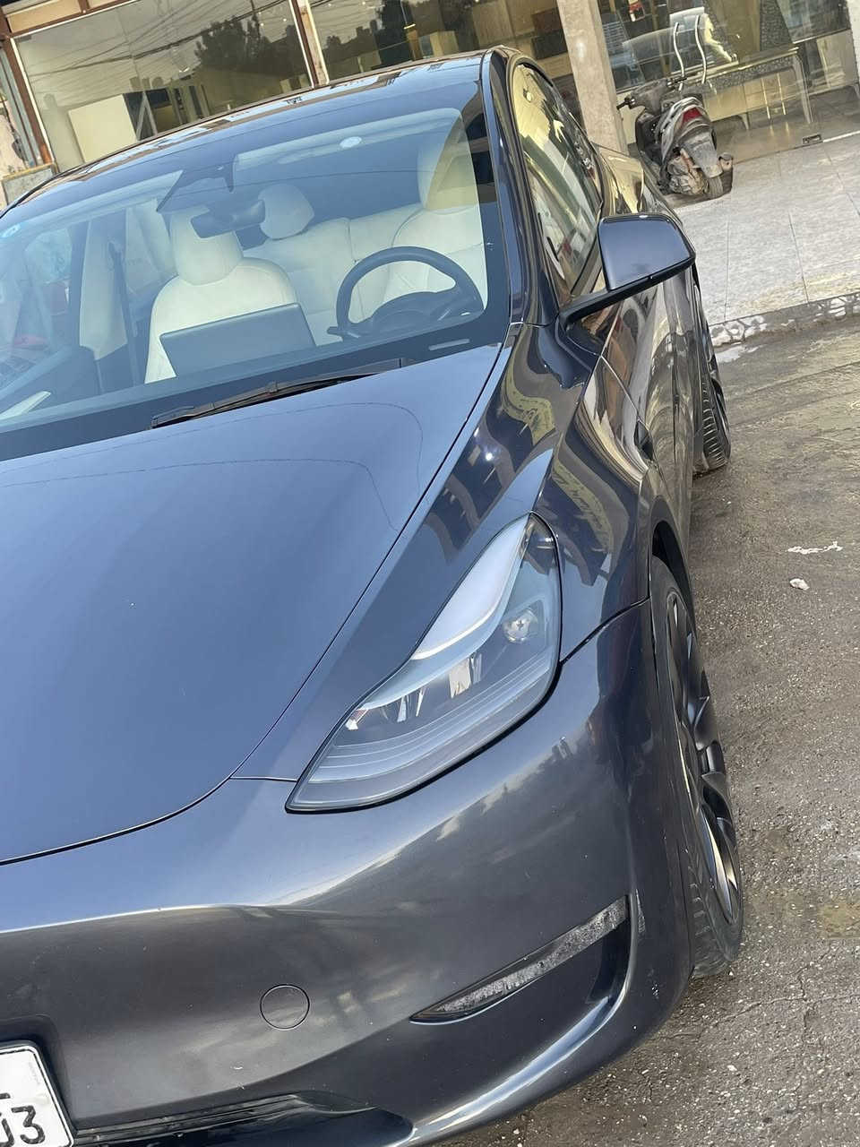 سلام وعليكم للبيع 

تسلا موديل 2023 

فول مواصفات  (y ) 
سيارة بدون ايرباك 
دبل ماطور 
رقم بغداد بسمي 
سعر 227 وبيها مجال 
***********
