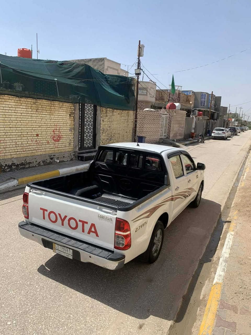 سياره هايلوكس موديل ١٤  كويتي 
شاصي ١٩  سياره جديده بمعنى الكلمه 
رقم سياره نجف السعر225 وبيهه مجال لطيبين  
مكان سياره سماوه رميثه تواصل رقم ***********
