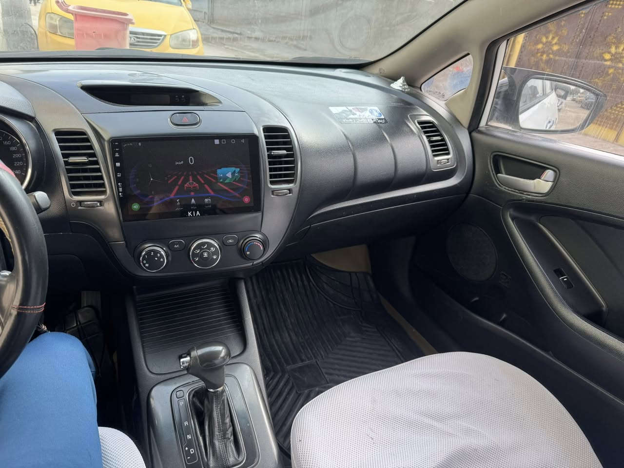 سيرتو 14 للبيع بيها بنيد صبغ وشويه بالچاملغ الخلفي تحكمات شاشه كامره لد امامي  مكينه گير حداديه تبريد جاهزه من كولشي السعر 107 / ***********
