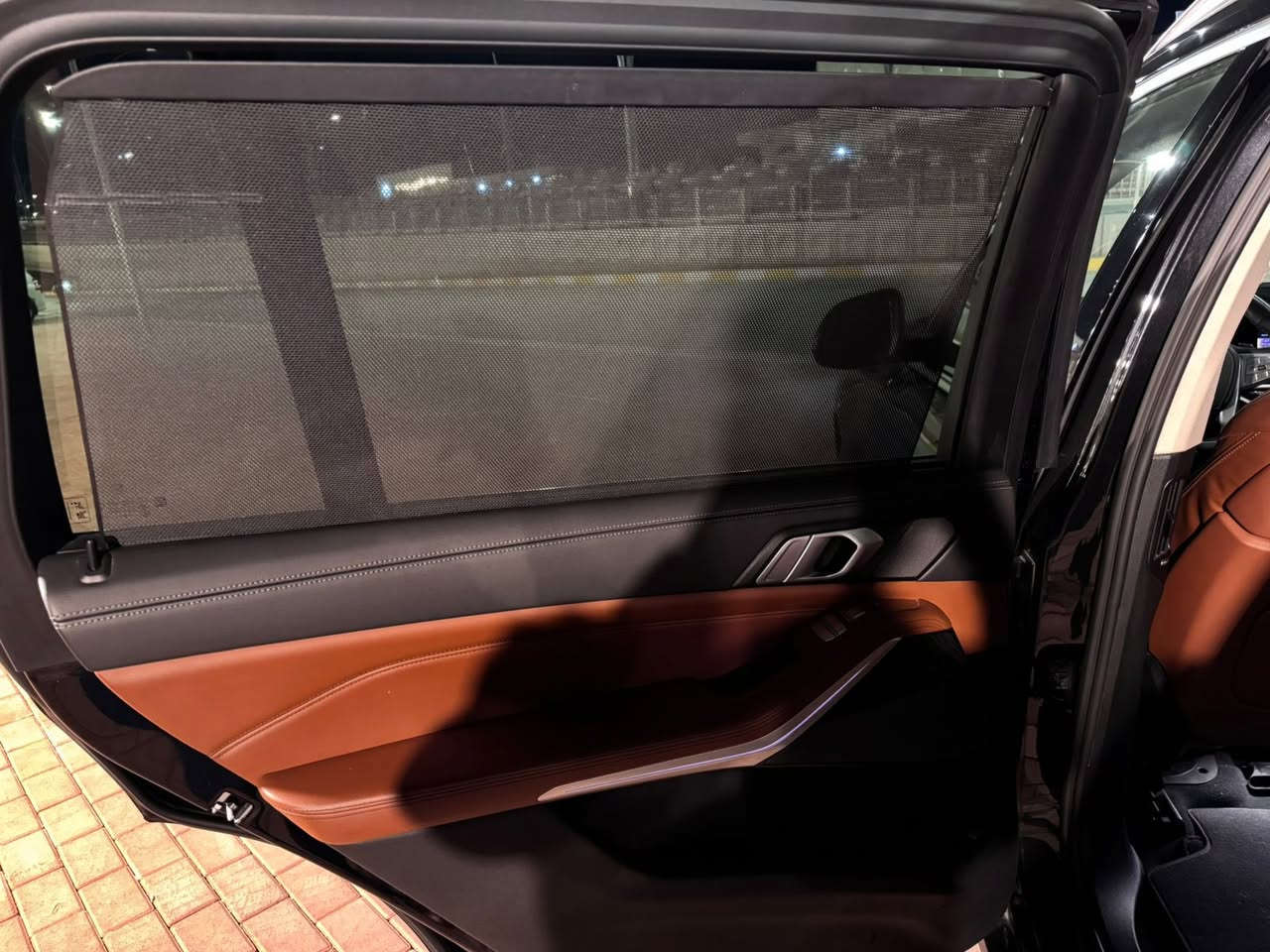 للبيع BMW X7 2023
السعر 52 الف وبيها مجال
مع الرقم اربيل 
صبغ قطعة وحدة 
فول مواصفات 
ماشية 28 الف
عنوان بغداد حي الخضراء و الرمادي 
***********
