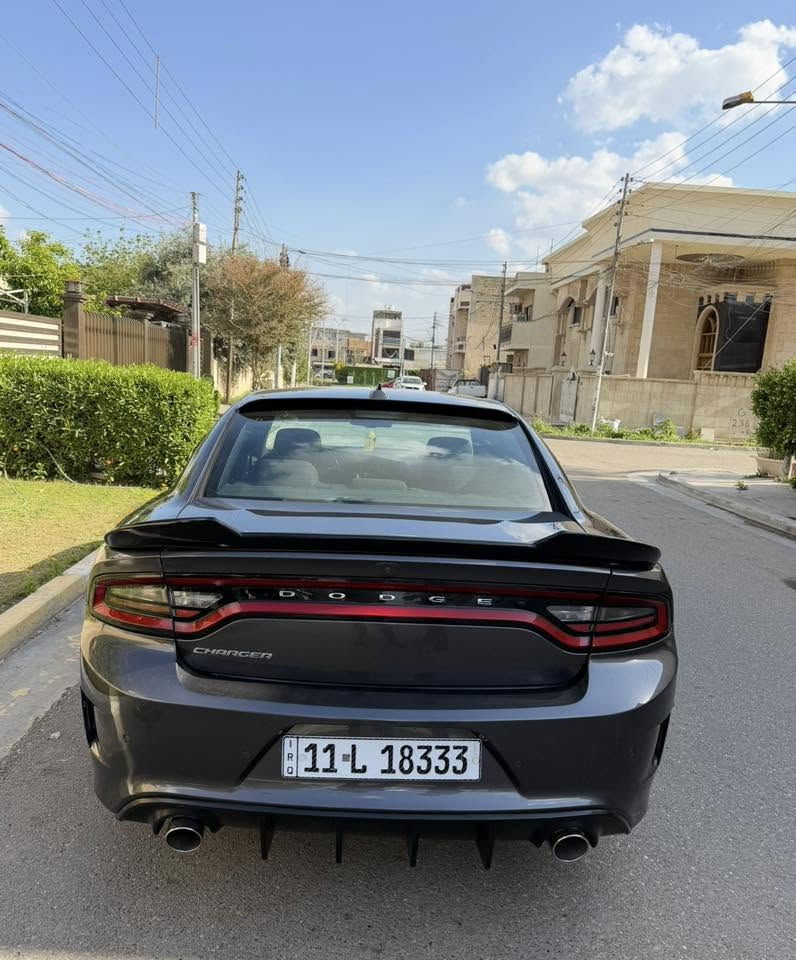 جارجر  موديل 2023 رقم بغداد باسمي ماشيه52 وارد امريكي حادثه موضح بالصوره جاملغ وبنيد بدون دواخل شواصي مكفول بجم دعمايات محدث جيتي محرك 6 سلندر 3600 كير طياره سياره فول عدا فتحه جاهزه من كلشي مكاني بغداد الاطباء
السعر 205

***********
