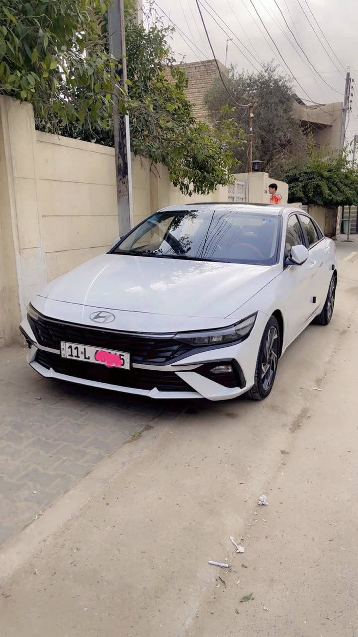 النترا تجميع الصين بيع او مراوس
مكفولة / اذا اكو مراوس سيل5 ابيض بغداد مرقم 
المواصفات 1/1 فول معروفة 
كشنات جلد رصاصي غامق المرغوب 
محرك 1600 دبل نوزل
كير 8 نمر 
مدوشمة خياط درجة اولى فوك الجلد 
الارضية والصندوق مدوشمة جلد خياط
ماشيه 45الف
موديل23 شكل ال24 شهر الثامن بسنه 24 رقمتها 
الرقم بغداد بأسمي
المكان بغداد / الدورة 
السعر 142 وبيها مجال انشاء لله

***********
