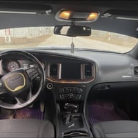 جارجر R/T 2016  V8 5700cc  لون مميز بنفسجي  فتحة سقف  رقم بغداد انجليز...